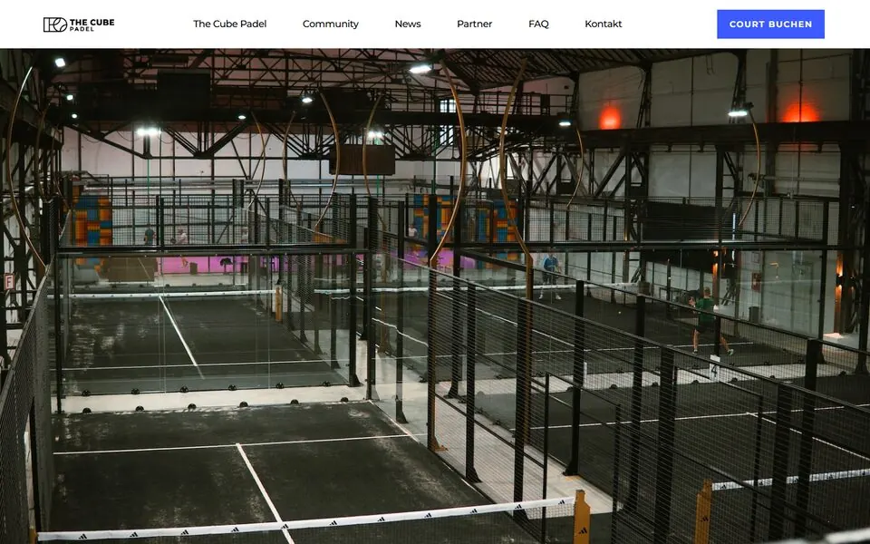 Startseite der Website am Rechner